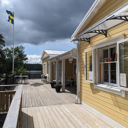 Varhaga Vandrarhem Sjuntorp エクステリア 写真