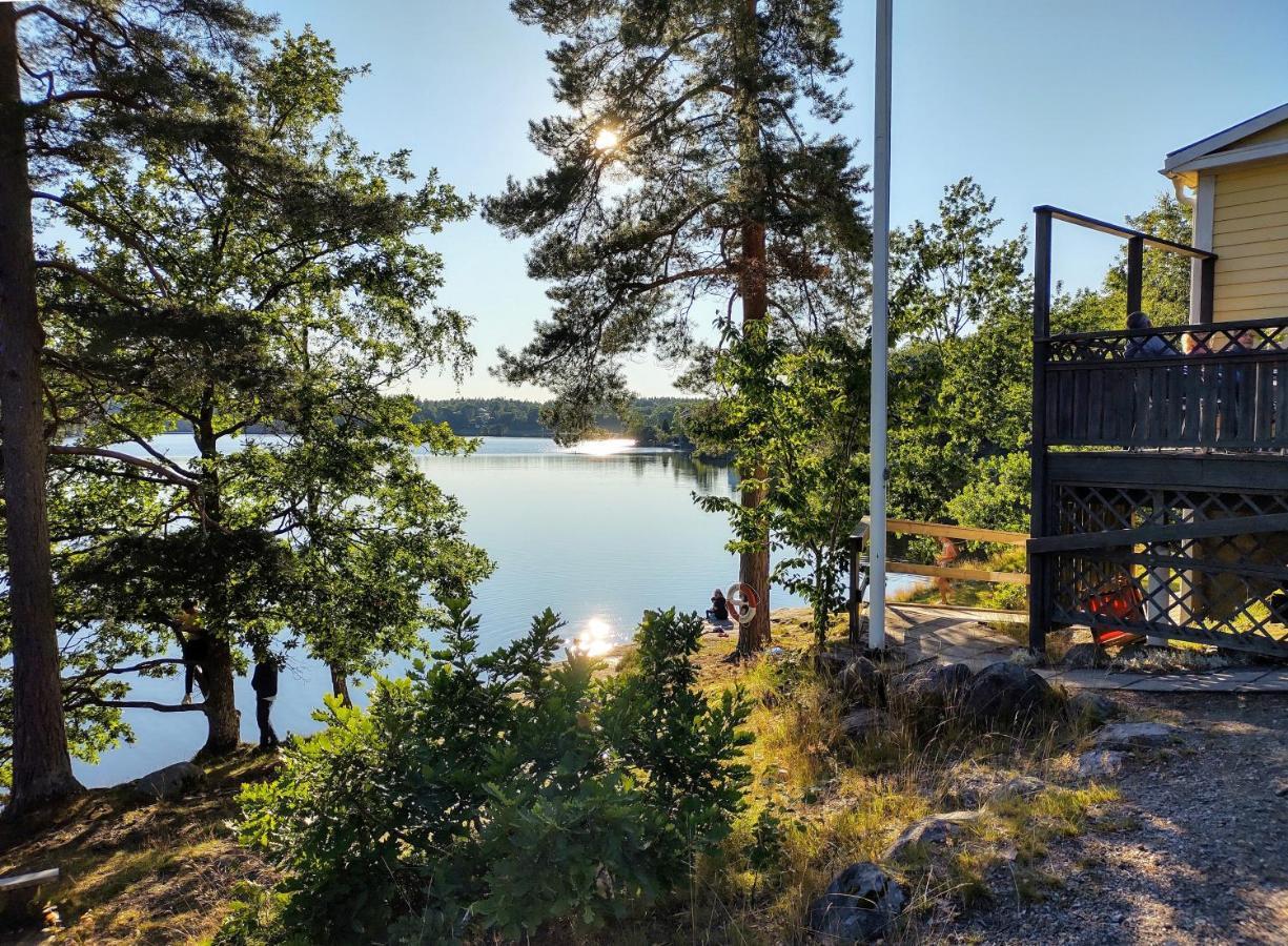 Varhaga Vandrarhem Sjuntorp エクステリア 写真