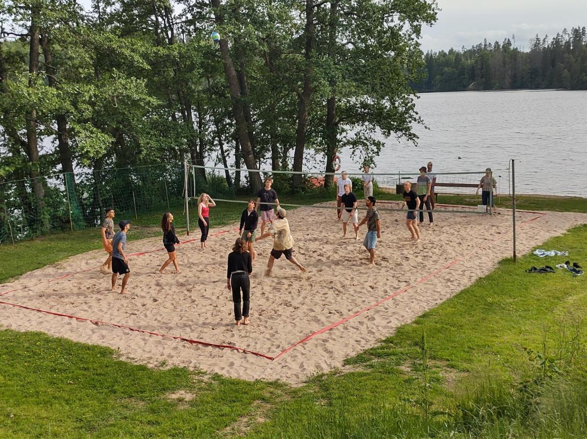 Varhaga Vandrarhem Sjuntorp エクステリア 写真
