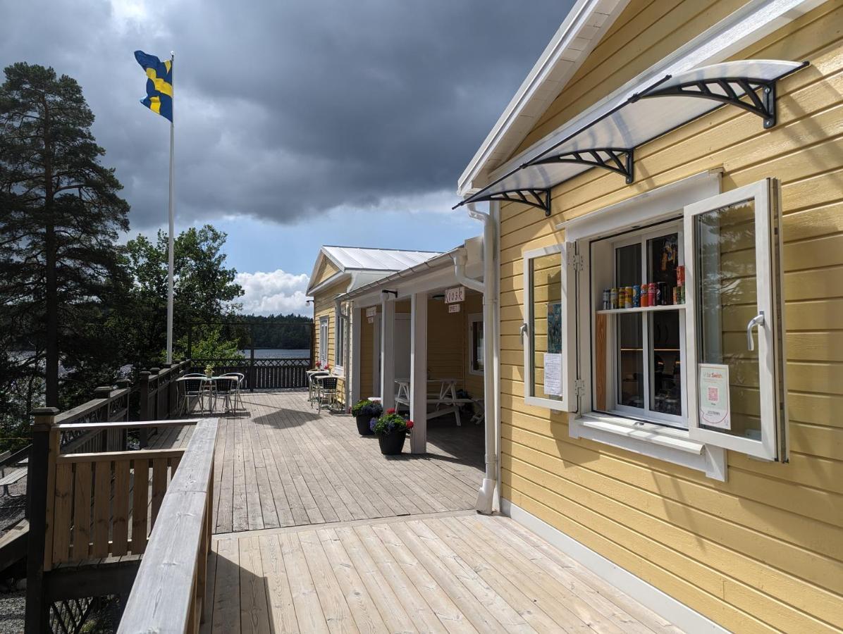 Varhaga Vandrarhem Sjuntorp エクステリア 写真
